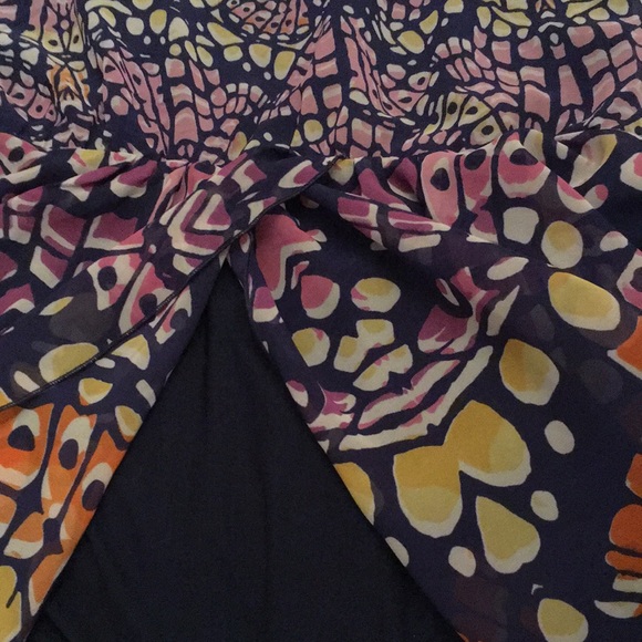 Razorback Highlow Dress - Picture 7 of 7